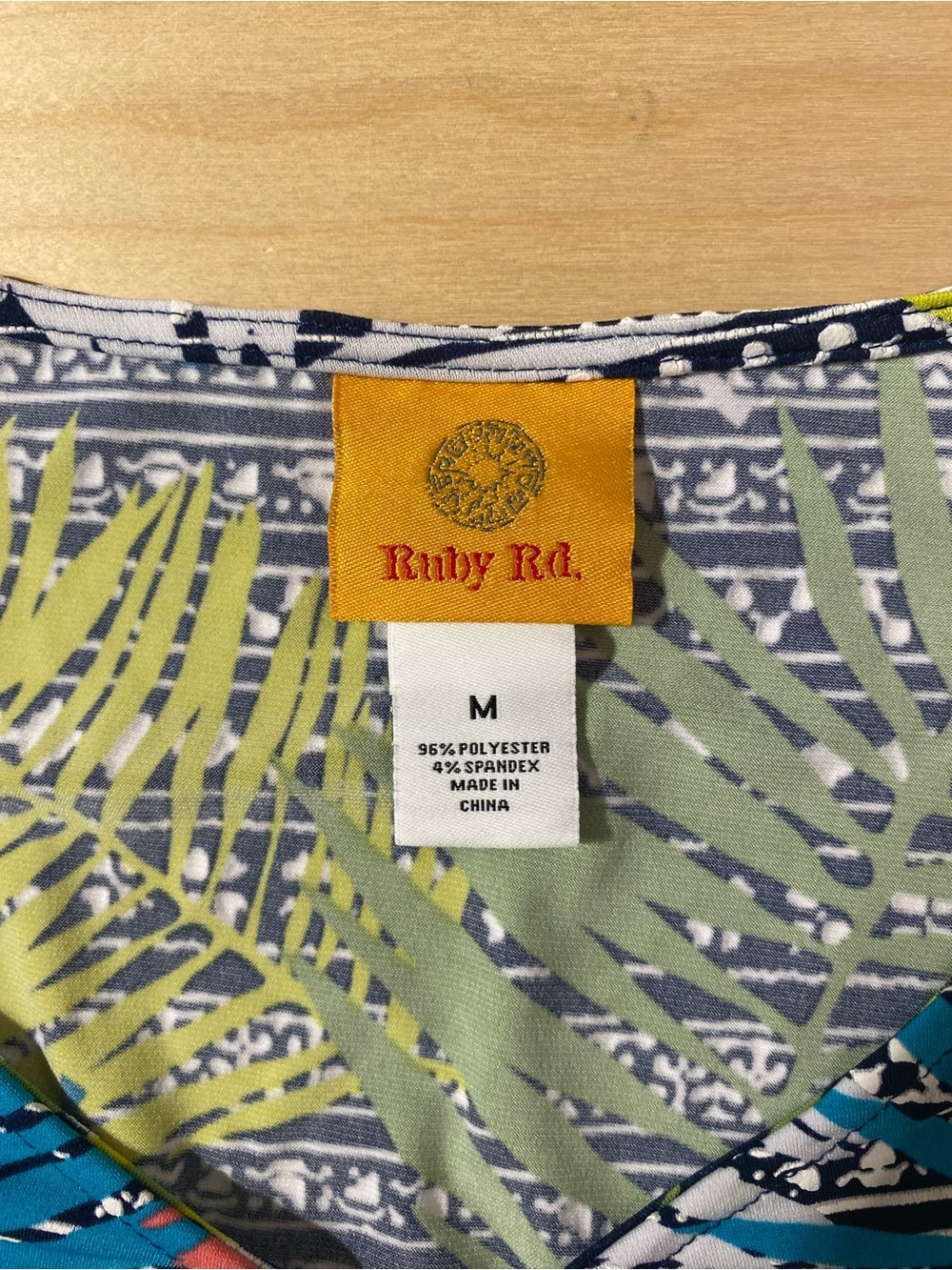 Ruby Rd. Multicolor Palm-Print V-Neck Tunic Medium (RK) - Picture 7 of 9